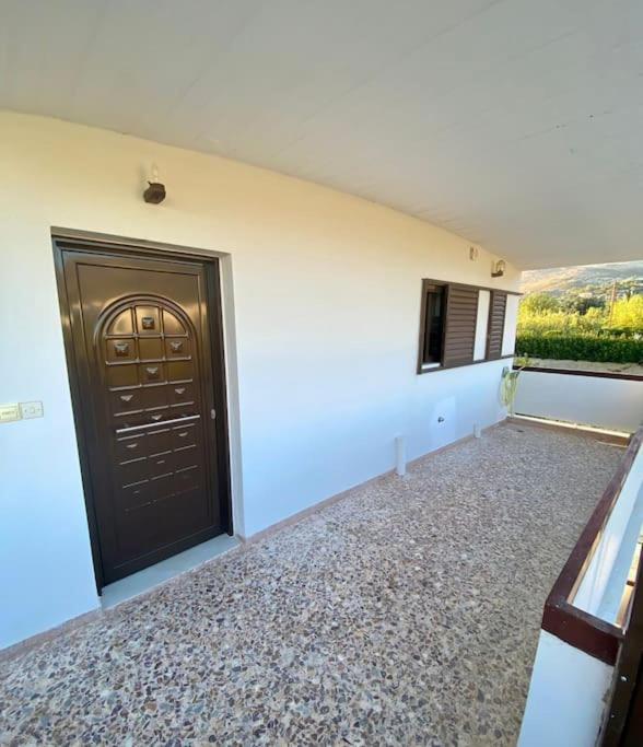 Τέσσερις Εποχές Appartement Aetos  Buitenkant foto