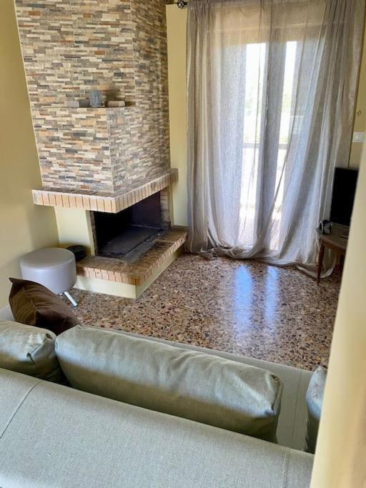 Τέσσερις Εποχές Appartement Aetos  Buitenkant foto